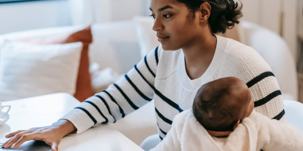 Here’s How You Can Successfully Launch Your Own Design Business As A Stay-At-Home Mom